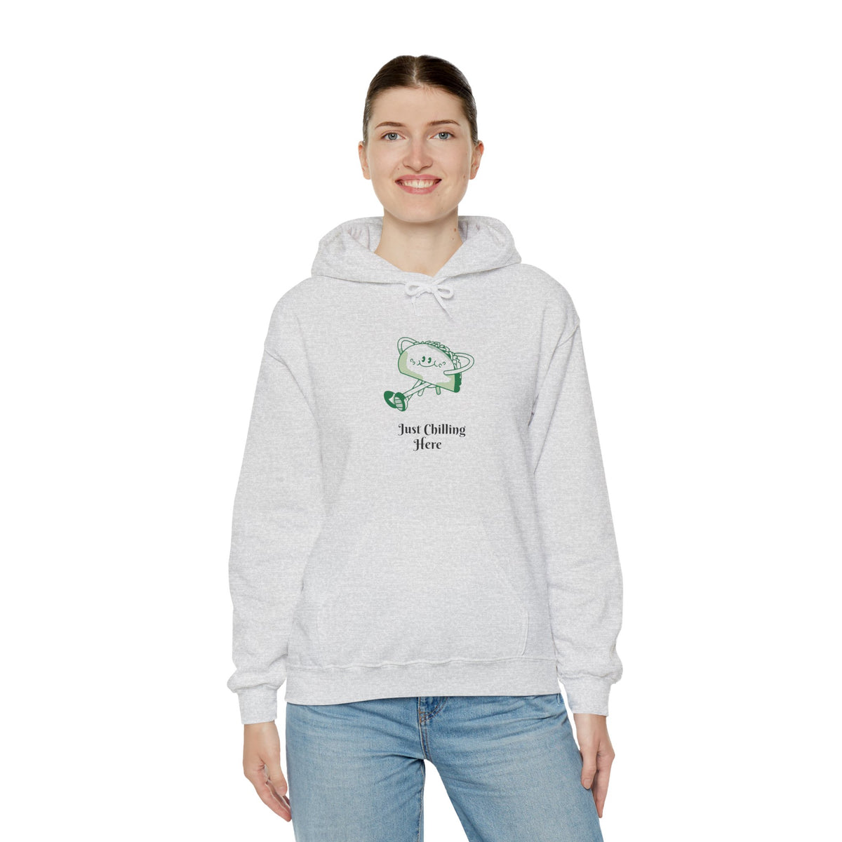 Just Chilling here hoodie Voor Dames En Heren