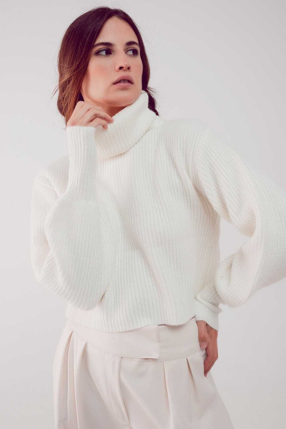 Creme Kleurige High Neck Trui – Stijlvolle en Comfortabele Trui