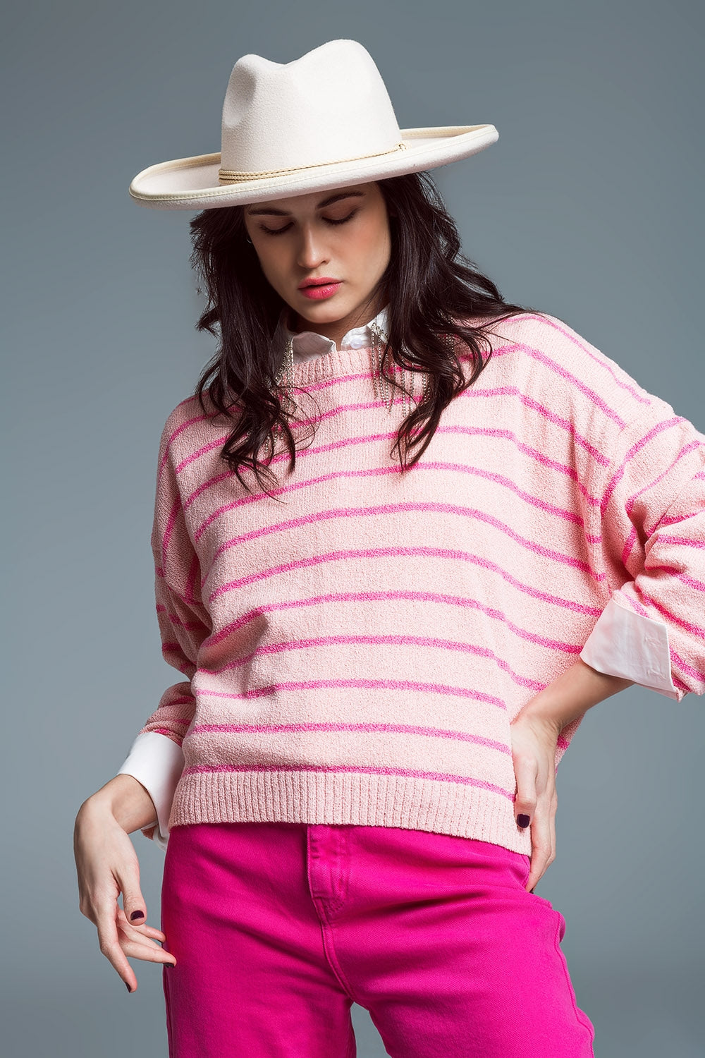 Sweater met drop shoulders en fuchsia strepen
